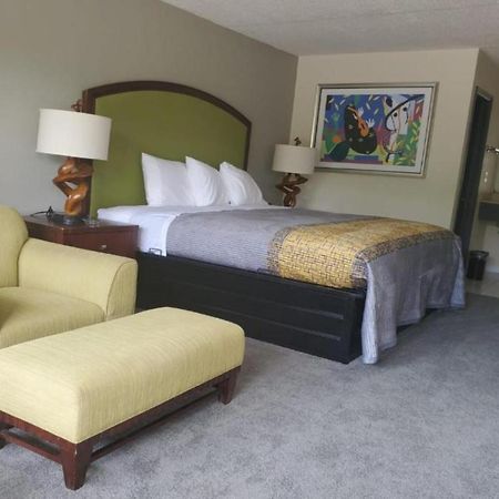 Palmetto Inn & Suites By Oyo Orangeburg Extérieur photo
