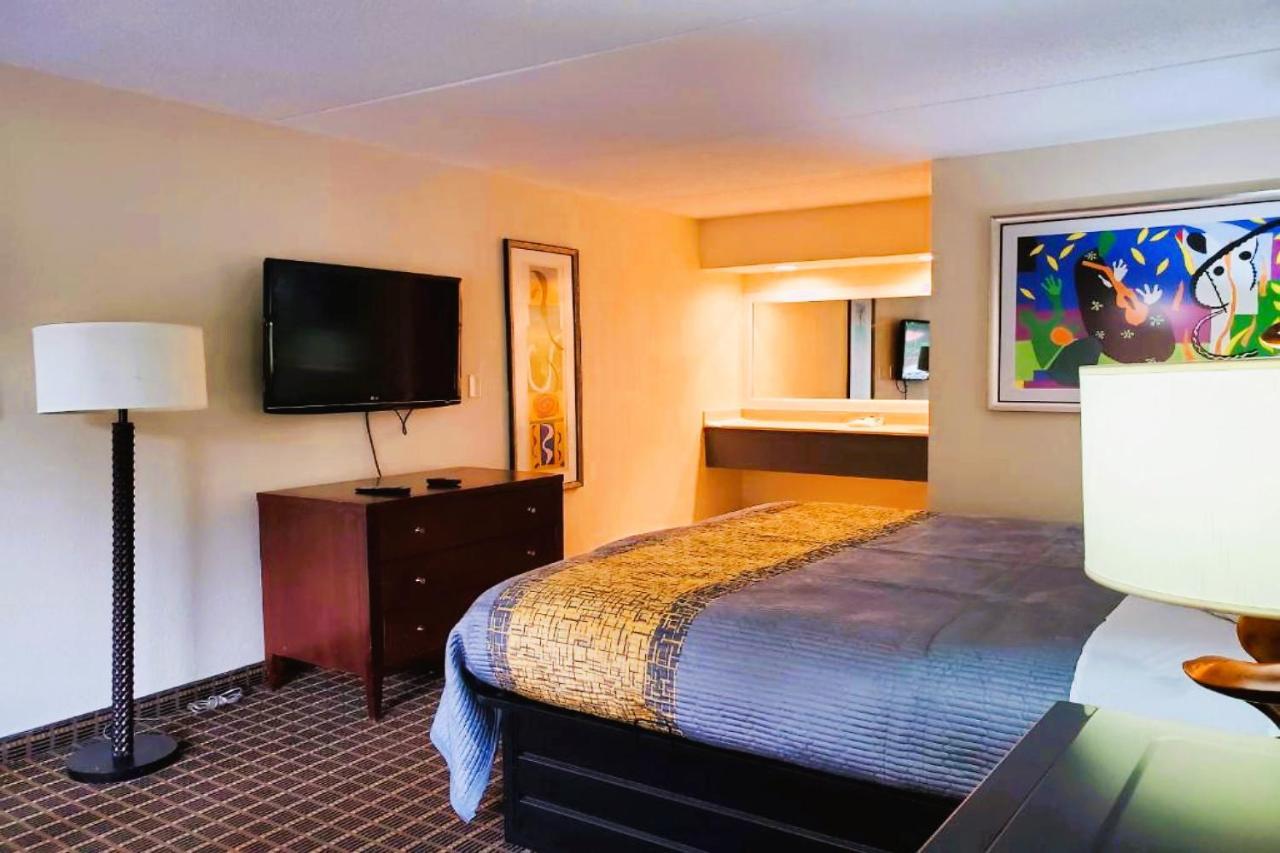 Palmetto Inn & Suites By Oyo Orangeburg Extérieur photo