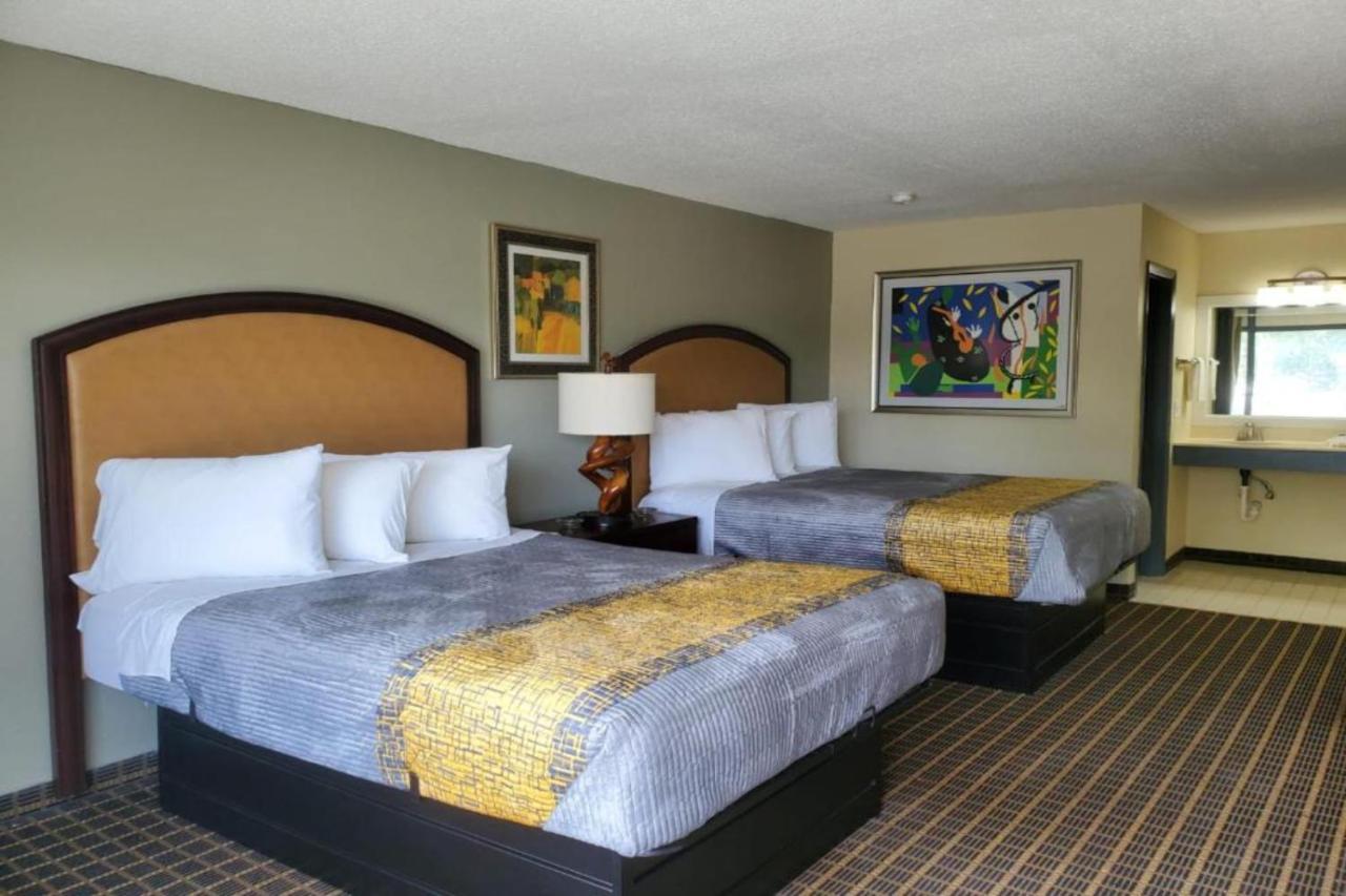 Palmetto Inn & Suites By Oyo Orangeburg Extérieur photo